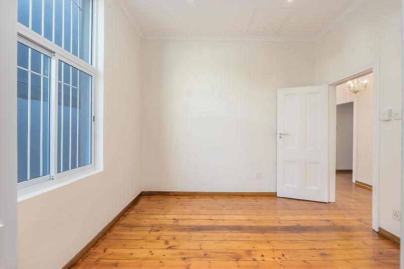 To Let 3 Bedroom Property for Rent in Fresnaye Western Cape